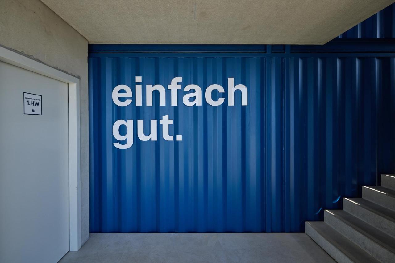 Tin Inn - Hueckelhoven - Das Hotel Aus Hochwertig Ausgebauten Ueberseecontainern Экстерьер фото